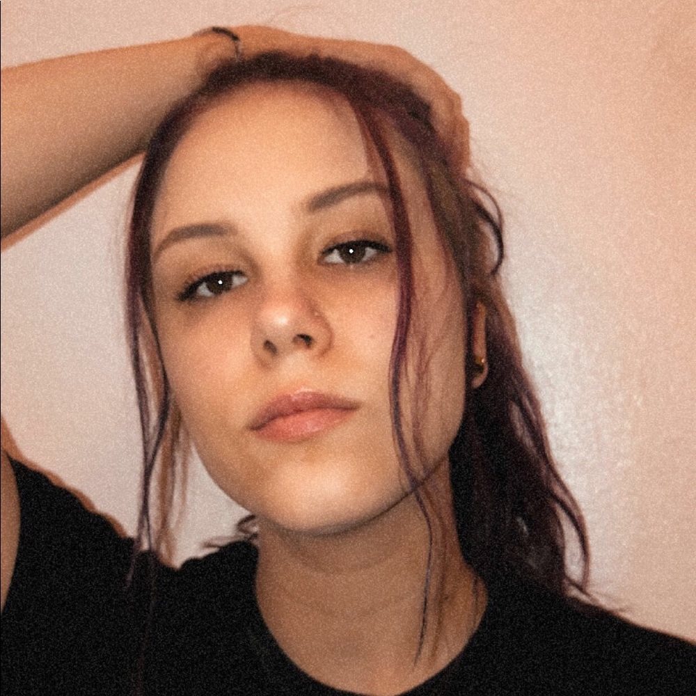 Meet your Posher, Ava